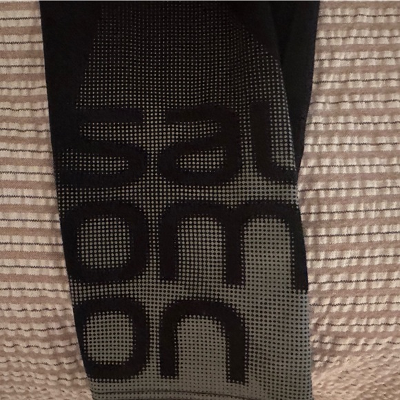 salomon leggings// women’s small// JUST LIKE NEW - Picture 4 of 5